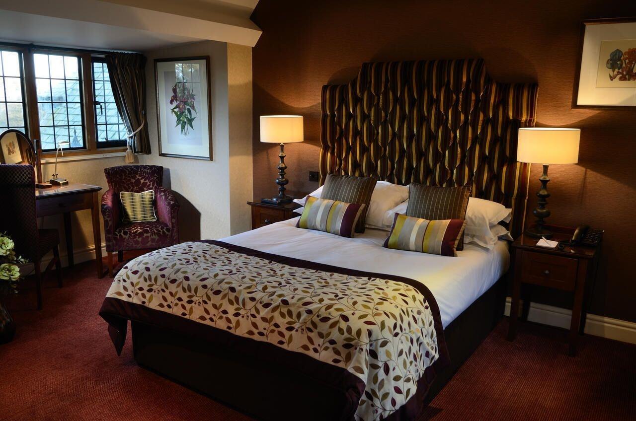 Inglewood Manor Hotel Ledsham  ภายนอก รูปภาพ