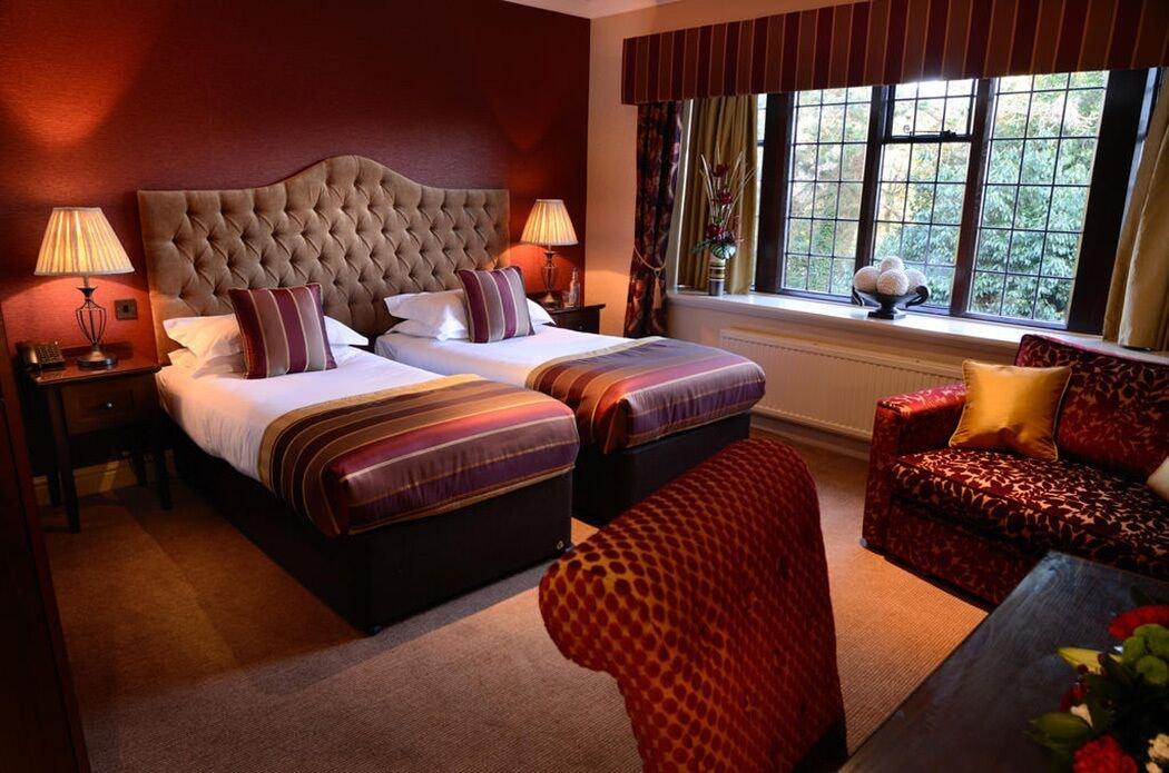 Inglewood Manor Hotel Ledsham  ภายนอก รูปภาพ