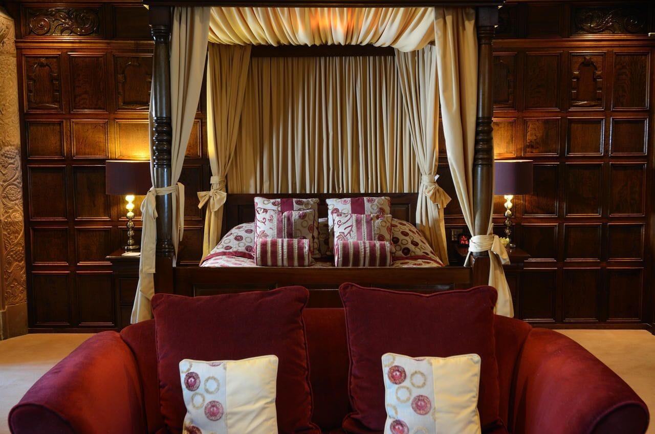 Inglewood Manor Hotel Ledsham  ภายนอก รูปภาพ