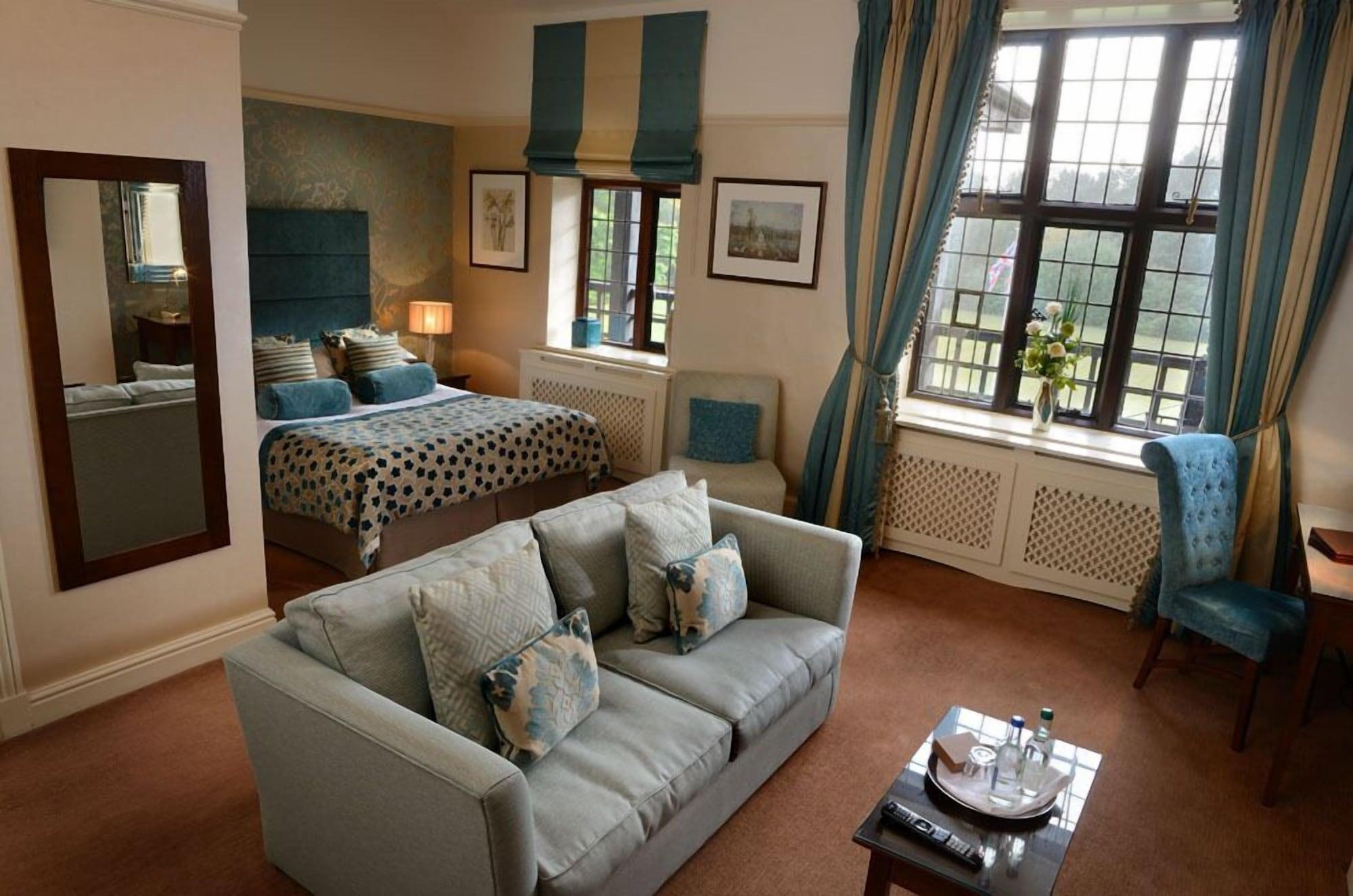 Inglewood Manor Hotel Ledsham  ภายนอก รูปภาพ