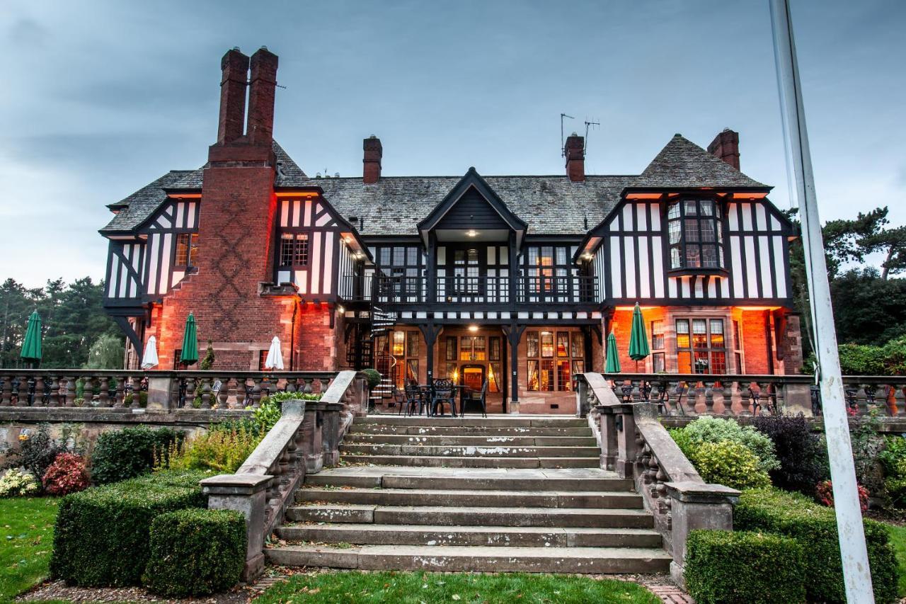 Inglewood Manor Hotel Ledsham  ภายนอก รูปภาพ